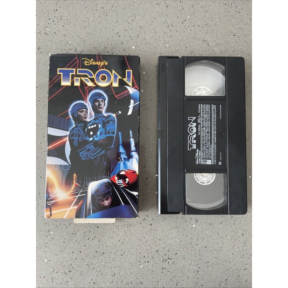 TRON VHS Tape 1982 Sci Fi Walt Disney Home Video Jeff Bridges Bruce Boxleitner - Picture 1 of 5